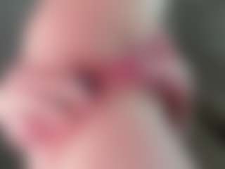 Live cam show with EveFina - Public Mature on Fling VIP Chat