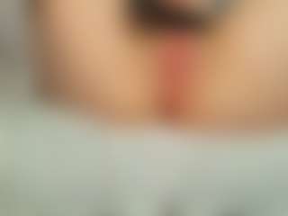 Live cam show with EveFina - Striptease on TeamSkeetLive