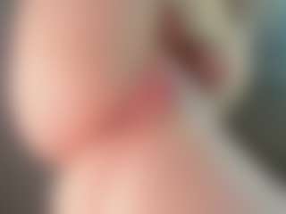 Live cam show with EveFina - Squirt on Camsoda