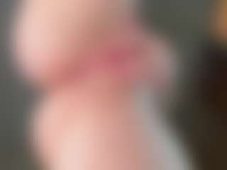 Live cam show with EveFina - Granny Squirt on xxxlivecams.org