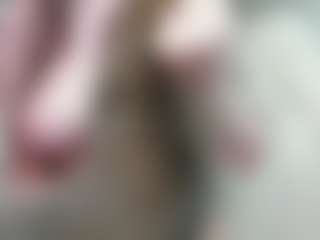 Live cam show with EveFina - Ebony Shaved Pussy on alttransgirls