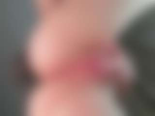 Live cam show with EveFina - Hairy Pussy on Latina Girls