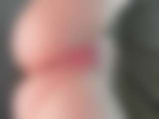 Live cam show with EveFina - Gamer Mature on hrnylive.com