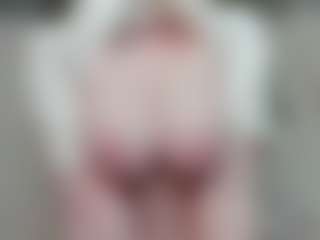 Live cam show with EveFina - Hairy Pussy Lovense on Streamer API