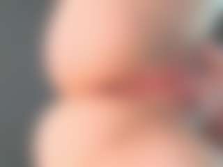 Live cam show with EveFina - Dildo on Camsoda