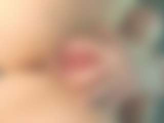 Live cam show with EveFina - Ebony Teen (18+) on crypto-cams