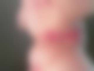 Live cam show with EveFina - Small Tits Teen (18+) on Dare Cams