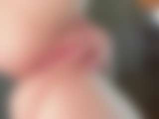 Live cam show with EveFina - Brown Eyes on https://playwithruby.com