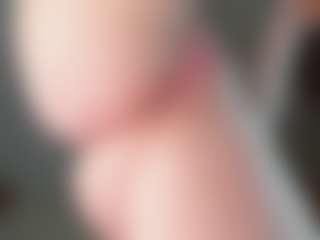 Live cam show with EveFina - Full Nudity on slutload