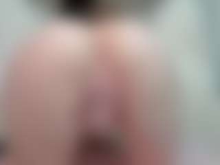 Live cam show with EveFina - Small Tits on StripNow