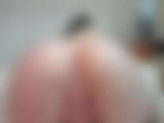 Live cam show with EveFina - Striptease on TeamSkeetLive