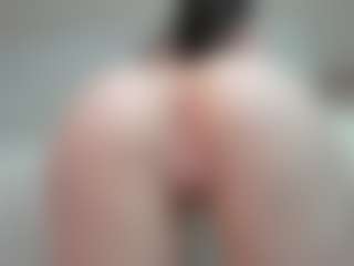 Live cam show with EveFina - Black Squirt on Cam Slut