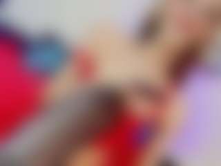 Live cam show with IvannaOrtizz - Brown Eyes on SmokeAndPoke