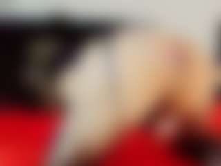 Live cam show with IvannaOrtizz - Brown Hair on Streamer API