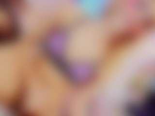 Live cam show with IvannaOrtizz - Smoking on xfollow cams
