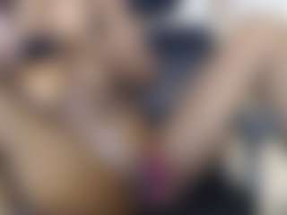 Live cam show with Ebonydimple - Butt Plug on Dare Cams
