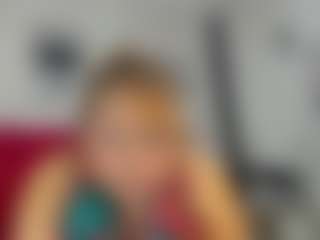 Live cam show with kazsandrah - MILF on MyBangCams