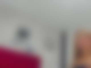 Live cam show with kazsandrah - MILF on Camsoda