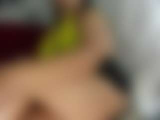 Live cam show with kazsandrah - Granny on CamwithHer