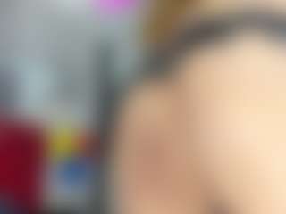 kazsandrah's Live Sex Cam Show
