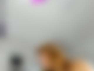 Live cam show with kazsandrah - Smoking on liverealitysex.com