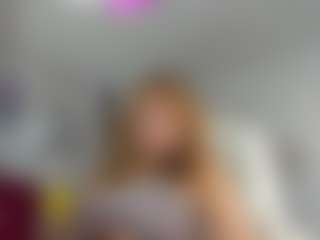Live cam show with kazsandrah - Blonde Hair MILF on liverealitysex.com