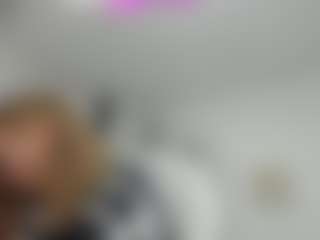 Live cam show with kazsandrah - Fetish on Dolls Live