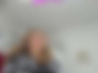 Live cam show with kazsandrah - Big Ass on Dolls Live