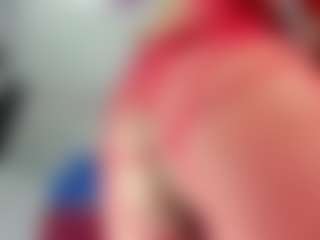 kazsandrah MILF webcam performer live streaming