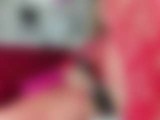 kazsandrah MILF webcam performer live streaming