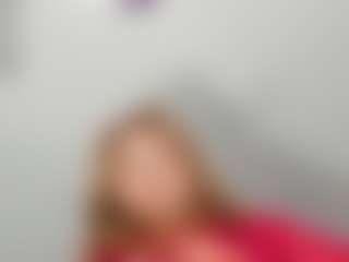 Live cam show with kazsandrah - Middle Aged on livesuperchat.net
