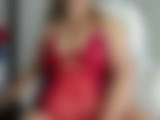 kazsandrah MILF webcam performer live streaming