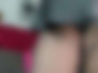 kazsandrah MILF webcam performer live streaming