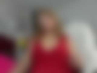 kazsandrah MILF webcam performer live streaming