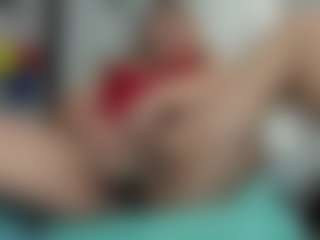 kazsandrah MILF webcam performer live streaming