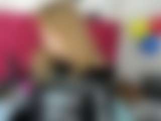 kazsandrah MILF webcam performer live streaming