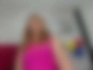 Live cam show with kazsandrah - Upskirt on AdultVida.com