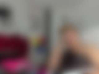 Live cam show with kazsandrah - Tattoos Granny on camtv