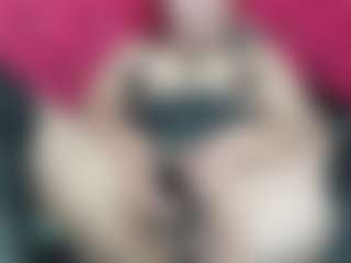 Live cam show with kazsandrah - BBW Middle Aged on Gym Cam Girls
