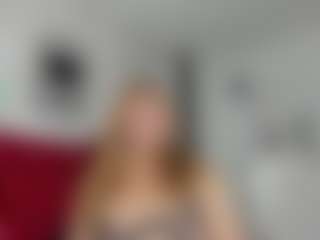 Live cam show with kazsandrah - Blonde Hair Curvy on Fling VIP Chat