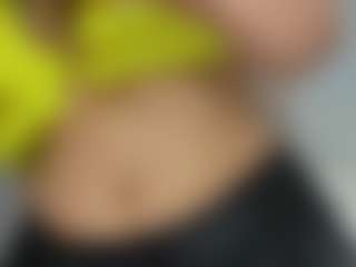 Live cam show with kazsandrah - Spy Granny on Chatstar