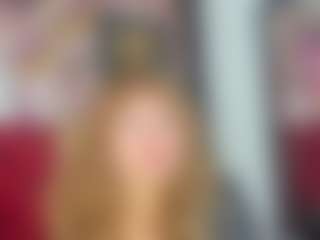 Live cam show with kazsandrah - Fingering on Camsoda