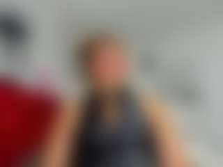 Live cam show with kazsandrah - Middle Aged on AdultVida.com