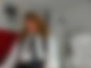 kazsandrah MILF webcam performer live streaming