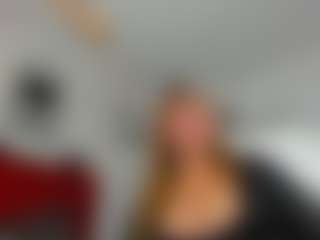 Live cam show with kazsandrah - Twerk on Camming Site