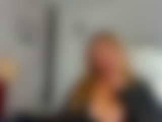 Live cam show with kazsandrah - Spank Mature on pussylord.com