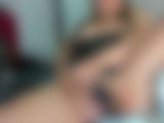 Live cam show with kazsandrah - Twerk on sexylive.show