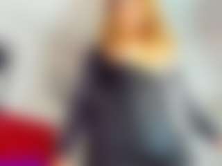 kazsandrah MILF webcam performer live streaming