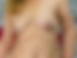 kazsandrah MILF webcam performer live streaming