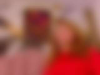 kazsandrah MILF webcam performer live streaming